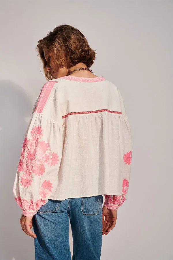 ANDREA EMBROIDERED LOOSE TUNIC