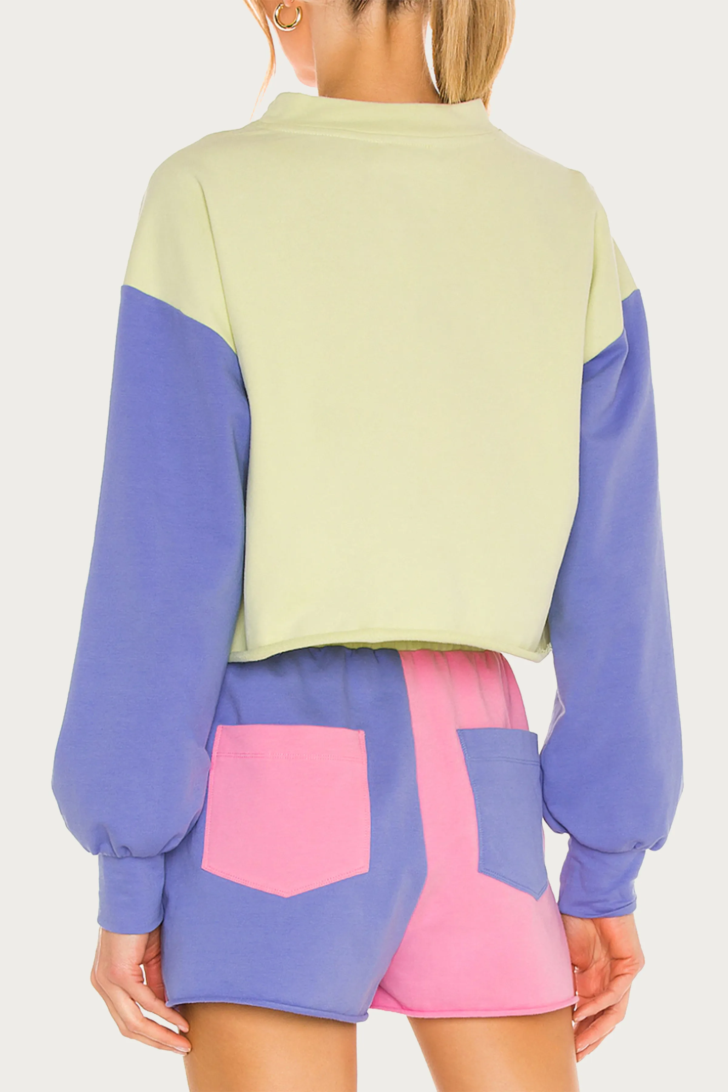 AVA CROPPED SWEATSHIRT