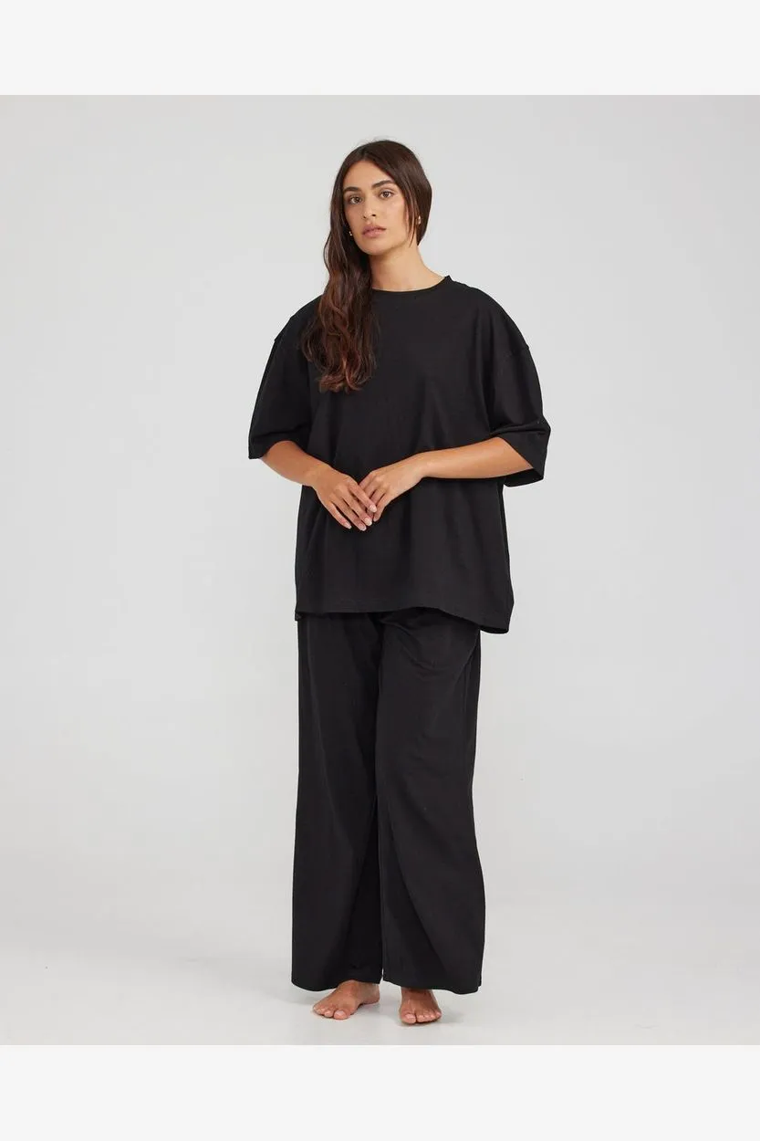 EVERYDAY TEE - BLACK