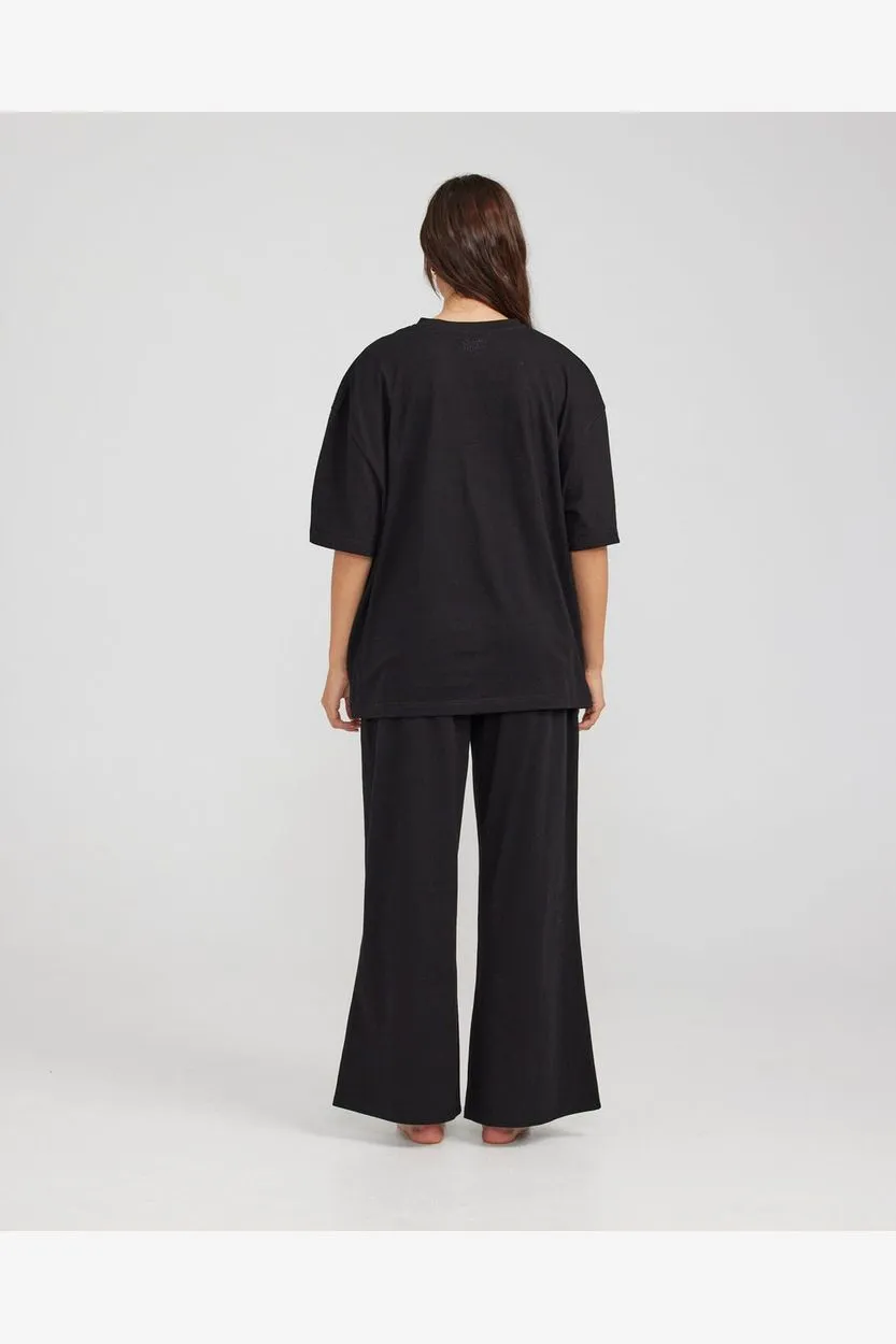EVERYDAY TEE - BLACK
