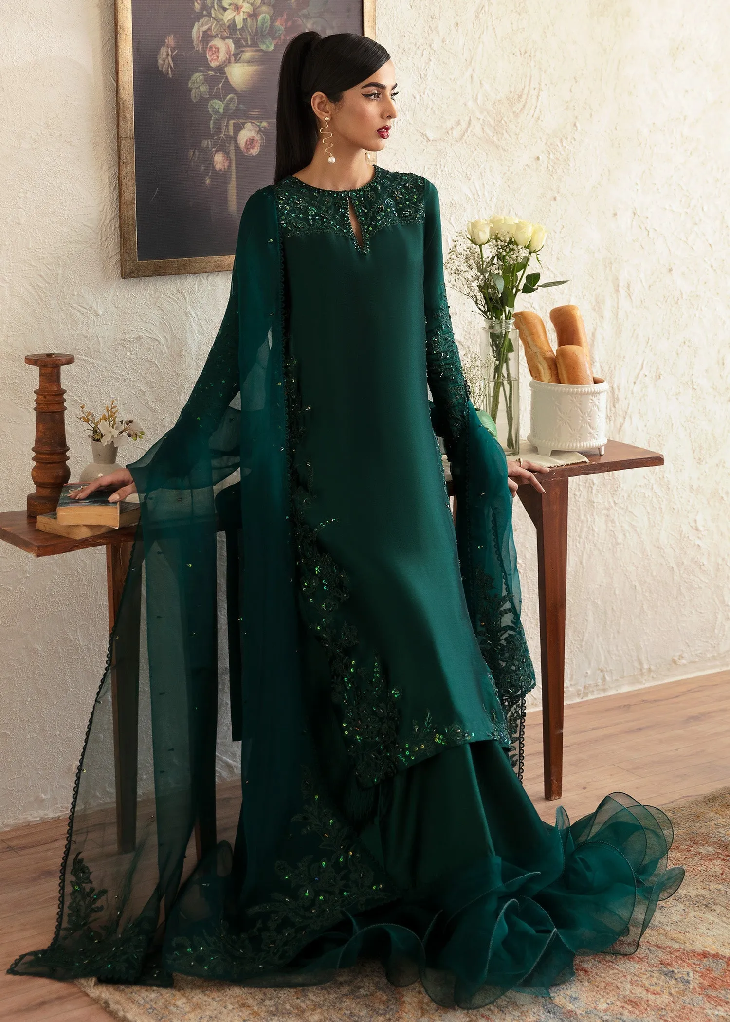 KANWAL MALIK | Amelie | Neva