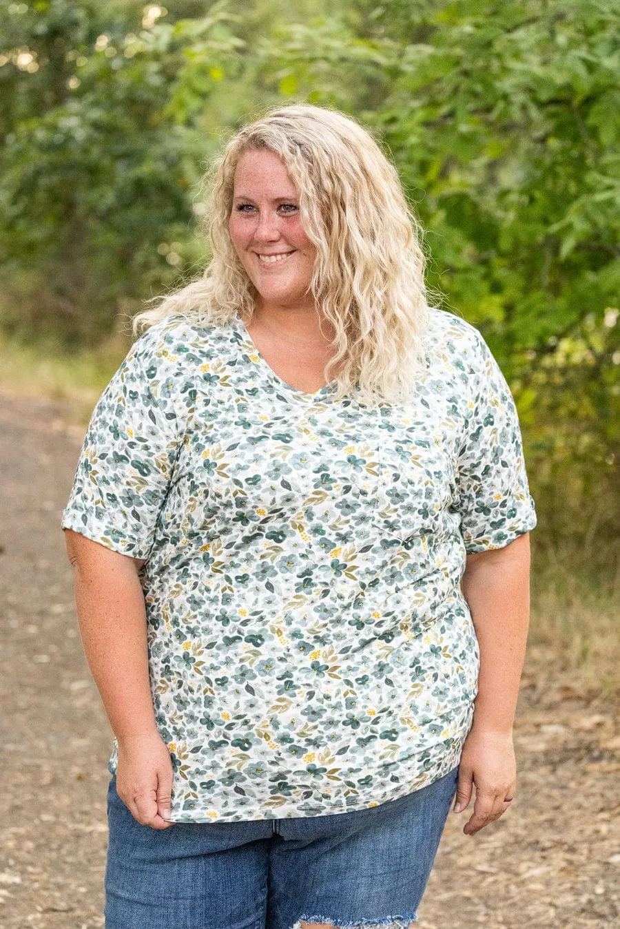 Pocketful of Perfect Short Sleeve Tee in Florals (4 colors)