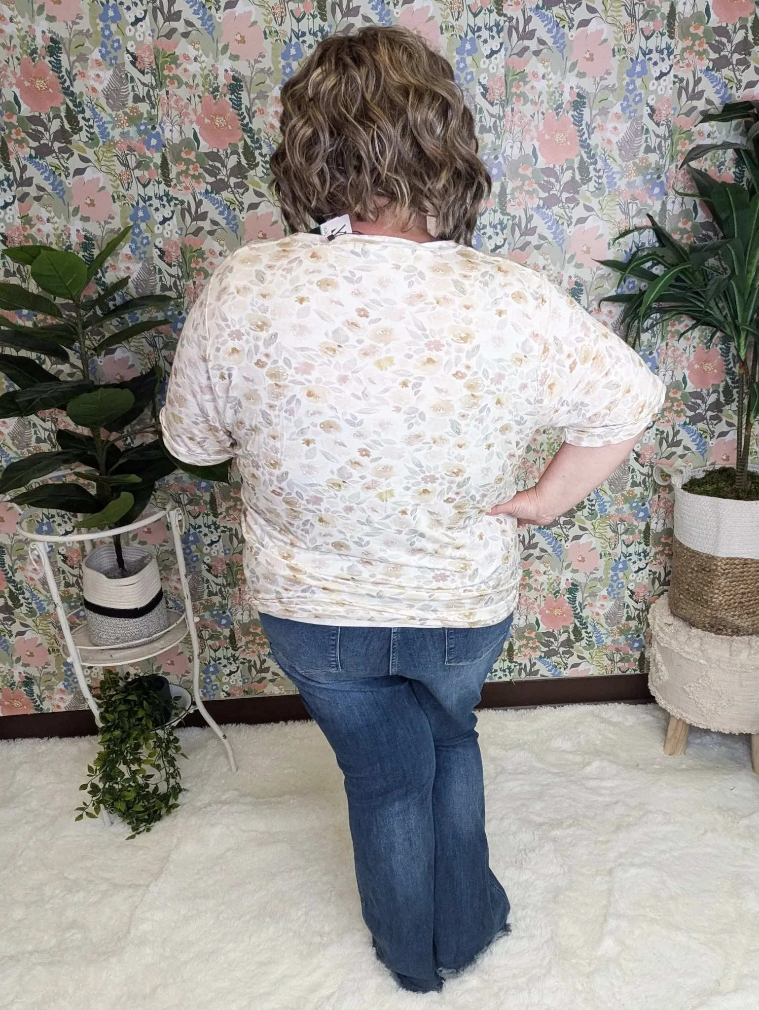Pocketful of Perfect Short Sleeve Tee in Florals (4 colors)