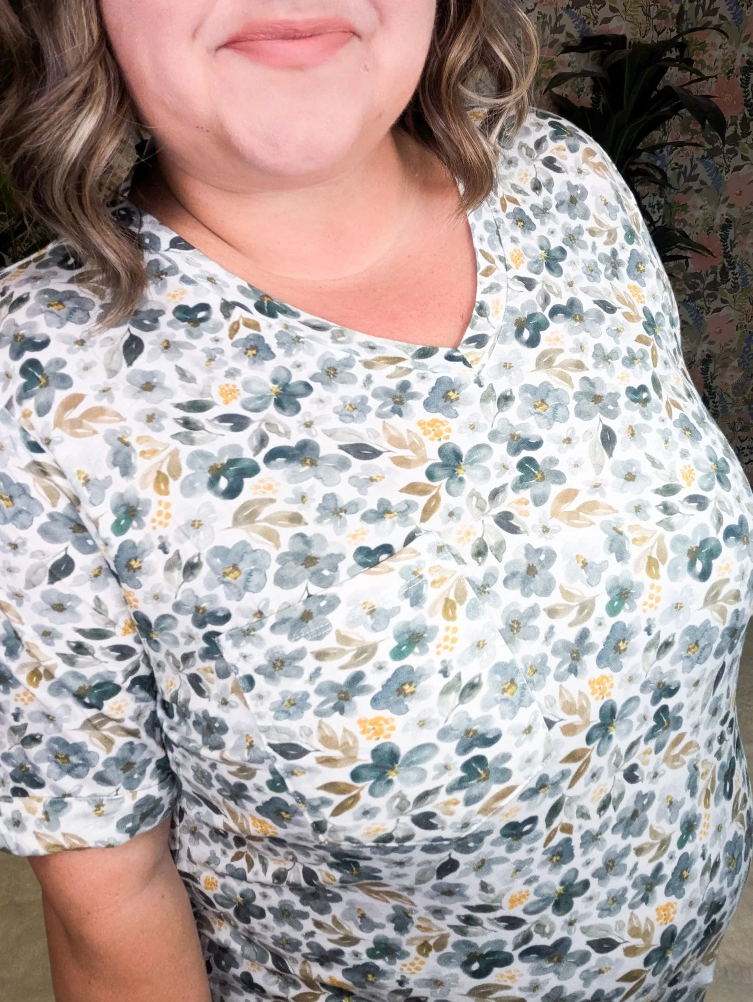 Pocketful of Perfect Short Sleeve Tee in Florals (4 colors)