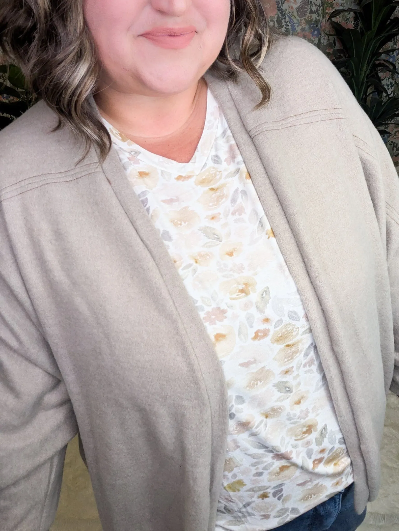 Pocketful of Perfect Short Sleeve Tee in Florals (4 colors)