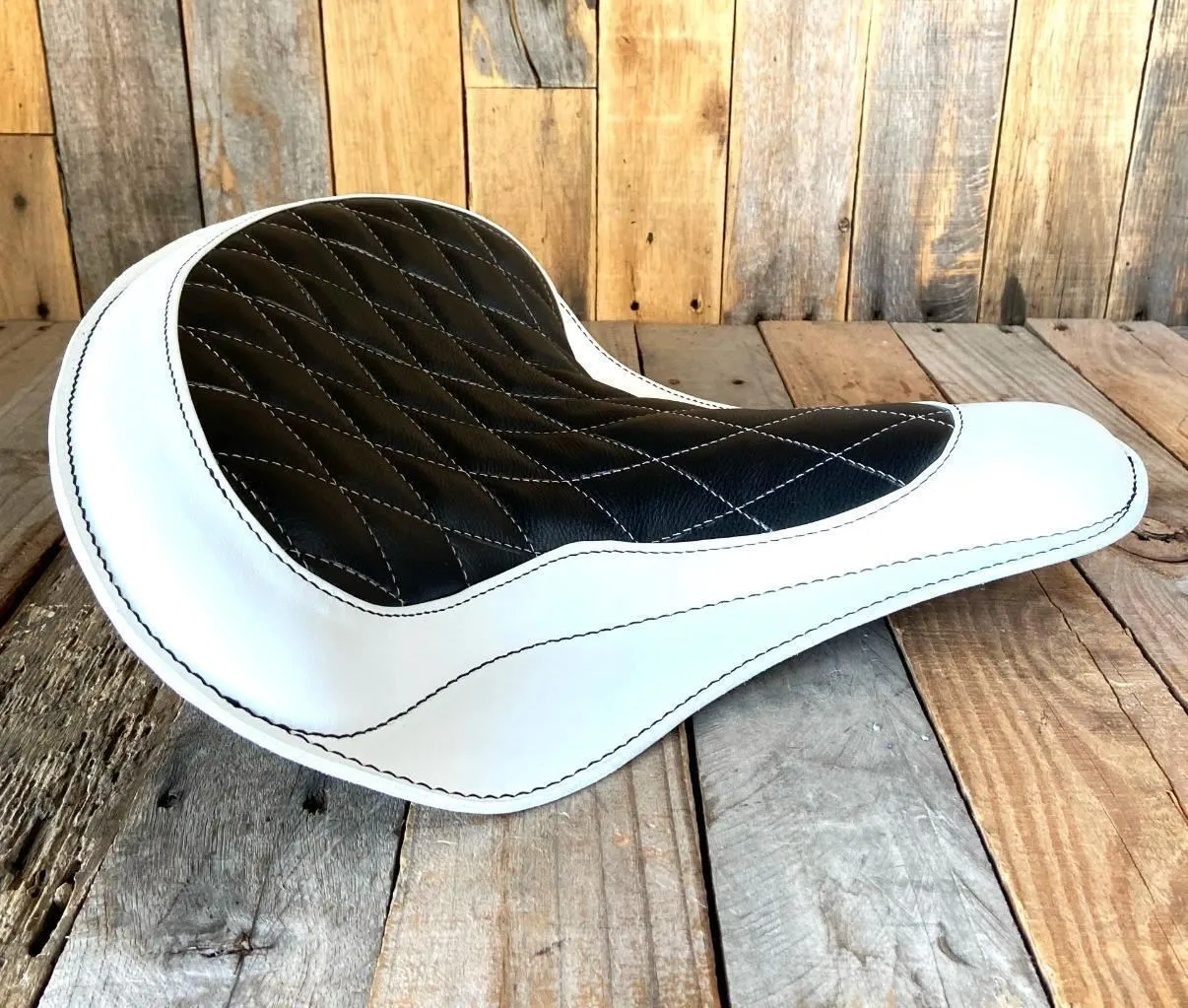 Spring Solo Tractor Seat Harley Touring Indian Chief 17x16 black Diamond Leather