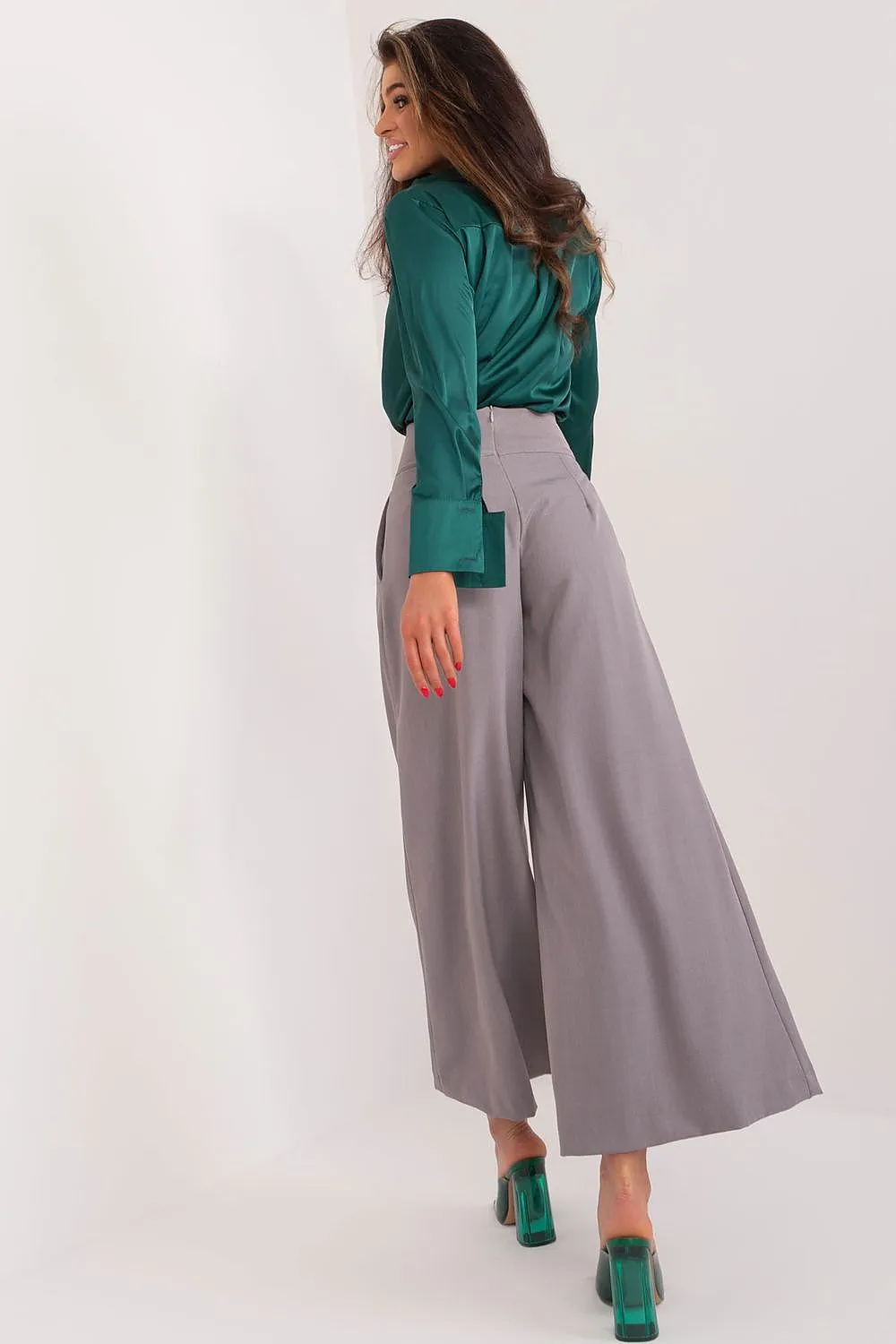 Women trousers model 192506 Italy Moda
