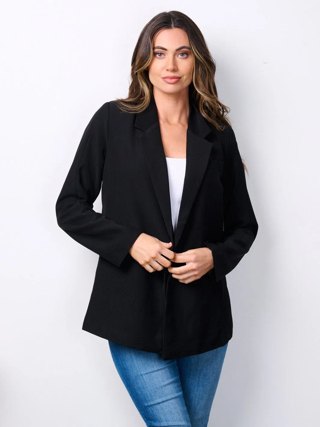 WOMEN'S LONG SLEEVE BUTTON CLOSURE BLAZER