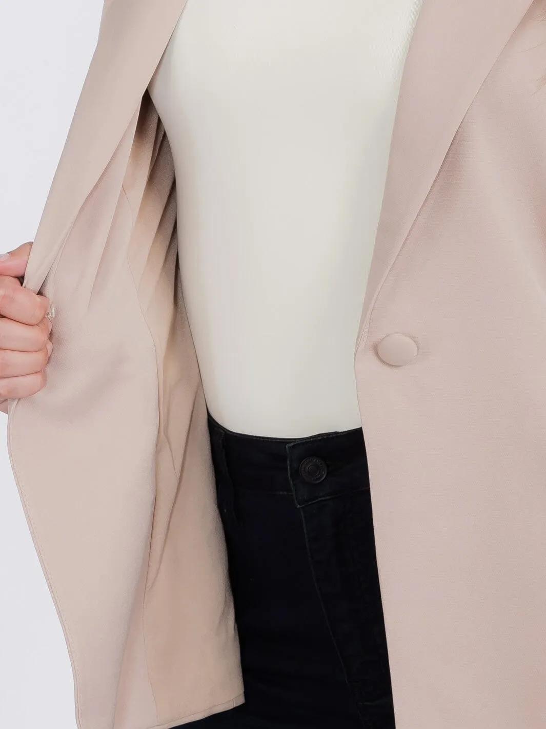 WOMEN'S LONG SLEEVE BUTTON CLOSURE BLAZER