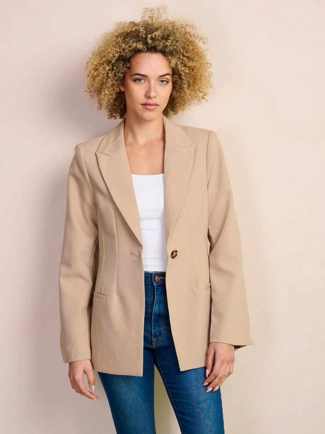 WOMEN'S LONG SLEEVE BUTTON CLOSURE BLAZER