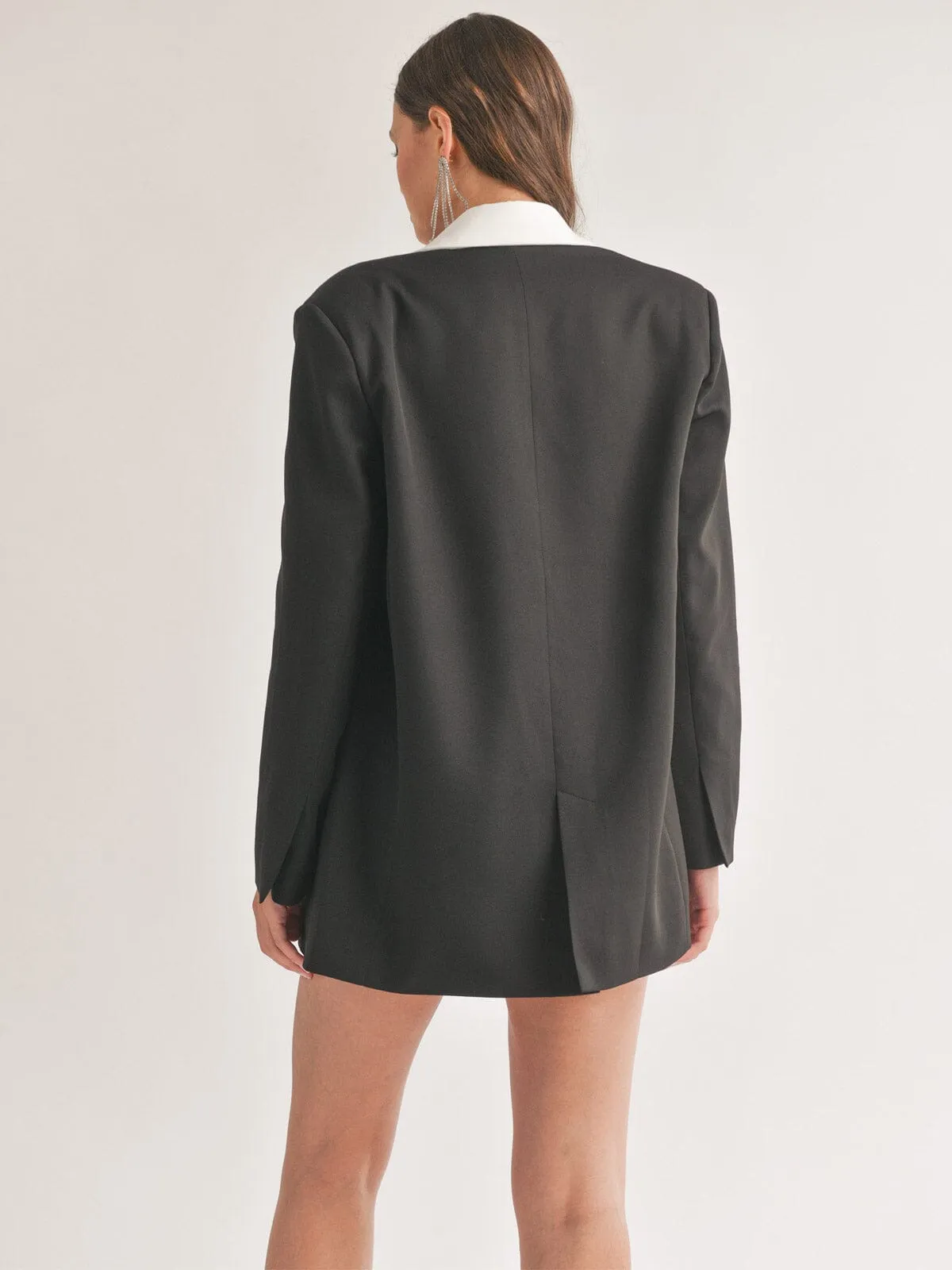 WOMEN'S LONG SLEEVE BUTTON CLOSURE COLORBLOCK BLAZER